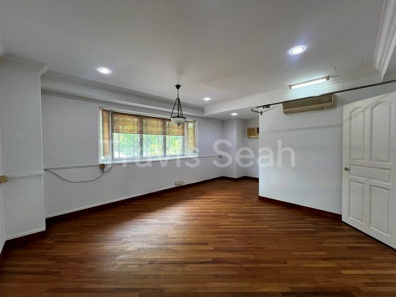 6 Bed Semi-Detached House (Landed) for Sale in  Hougang View - Image 6